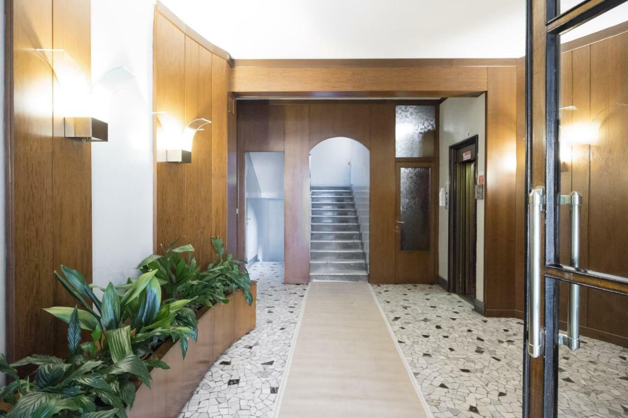 Апартаменти Hacca Collection - Bocconi, Navigli 1Br Мілан Екстер'єр фото