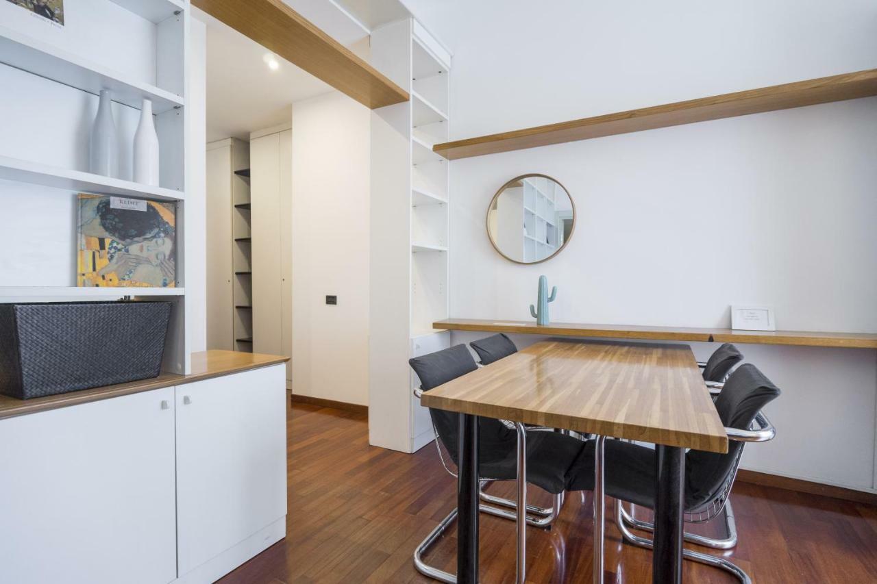Апартаменти Hacca Collection - Bocconi, Navigli 1Br Мілан Екстер'єр фото